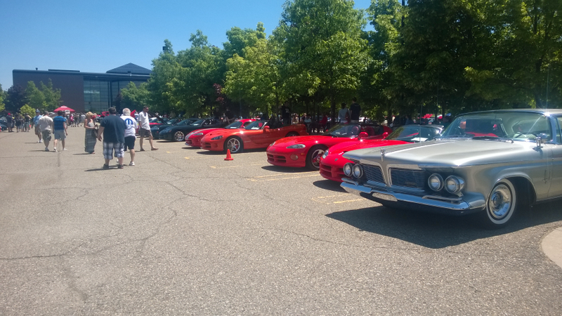 Illustration for article titled The Chrysler Employee Car Show Was Ballin'tastic